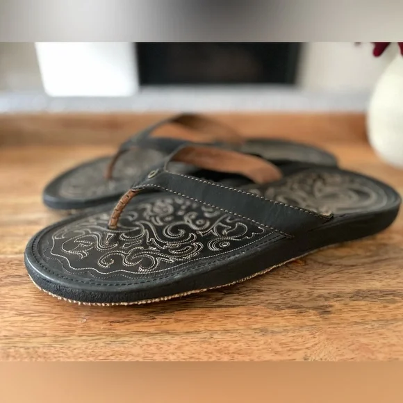 Olukai Paniolo Flip Flop Sandals Black Leather Sandals Size 11 - Picture 8 of 9